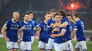 Arminia Bielefeld schlägt Werder Bremen 2:1.