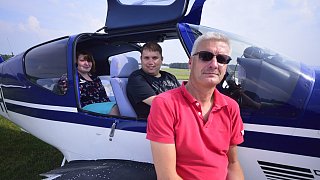 Oerlinghausen: Flugplatzfest lockt mit Oldtimern der Lüfte