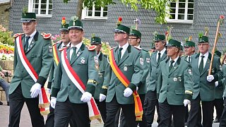 Bad Driburg: Schützenfest der St.-Fabian und Sebastian-Schützenbruderschaft Neuenheerse