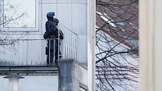 Polizei-Großeinsatz nach Schüssen vorm Bielefelder Landgericht