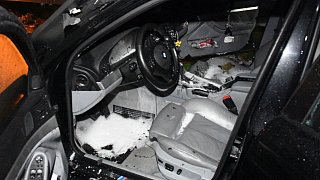 BMW geht auf der A33 plötzlich in Flammen auf