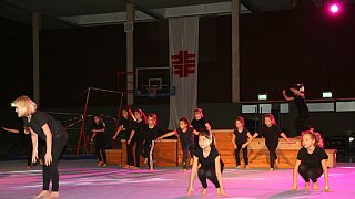 Paderborn: Weihnachtsschauturnen des TSV 1887 Schloß Neuhaus