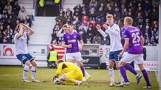 Arminia Bielefeld schlägt Osnabrück mit 1:0.