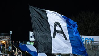 Arminia schlägt Siegen mit 1:0.