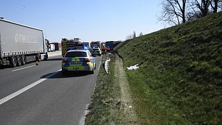 Lkw-Unfall blockiert A33 bei Steinhagen