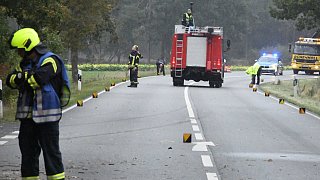 Zwei junge Männer sterben bei schweren Unfall in Greffen