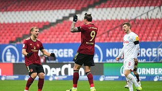 Paderborn und Nürnberg setzen Spitzenteams unter Druck