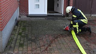 Feuerwehr löscht Küchenbrand in Gütersloh