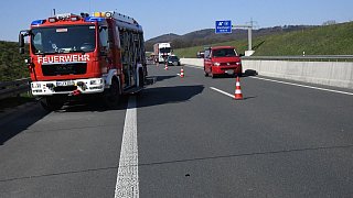 Lkw-Unfall blockiert A33 bei Steinhagen
