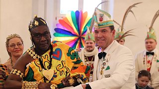 Steinheim: Rathaussturm und Rosenmontagsorden