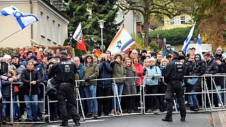 Bielefeld: 14.000 Demonstranten pfeifen Neonazis aus der Stadt