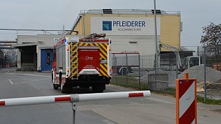 Explosion und Großbrand bei der Firma Pfleiderer in Gütersloh