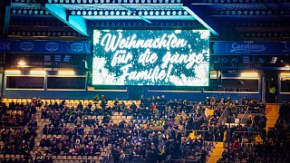 Bielefeld singt Weihnachtslieder im Stadion