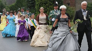 Bremerberg: Viele Regenten beim Stadtschützenfest Marienmünster