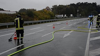 Schloß Holte-Stukenbrock: Fahrer eines Betonmischers bei Unfall schwer verletzt