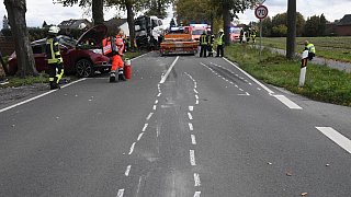Fünf Verletzte nach Lkw-Unfall in Verl
