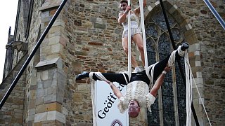 Theater mit Zirkuselementen