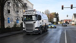 Borgholzhausen: B 68 wegen Hühnermist stundenlang gesperrt