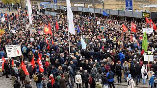 Bielefeld: 14.000 Demonstranten pfeifen Neonazis aus der Stadt