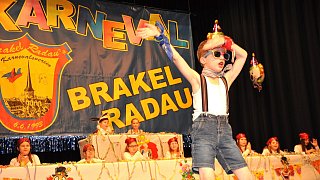 Brakel: Carsten Reineke und Anna Tölle als Kinderprinzenpaar in Brakel feierlich proklamiert