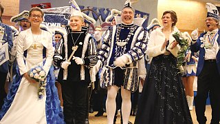 Beverungen: Carnevalsverein Weserbrücke Beverungen feiert Eröffnungsball