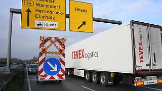 Autofahrer bei Unfall auf der B 64 schwer verletzt