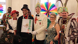 Steinheim: Rathaussturm und Rosenmontagsorden