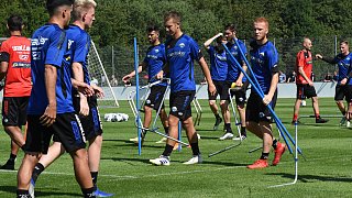 Paderborn: Trainingsuaftakt des SCP