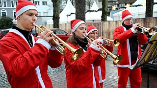 Eine Stadt sieht rot: Motive vom 6.Bielefelder Santa Run