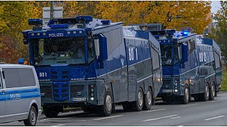 Bielefeld: 14.000 Demonstranten pfeifen Neonazis aus der Stadt