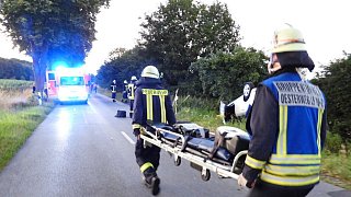 Auto überschlägt sich bei Unfall in Versmold