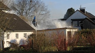 Mehrere Garagen in Eichholz niedergebrannt
