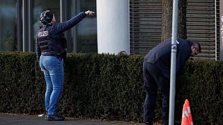 Polizei-Großeinsatz nach Schüssen vorm Bielefelder Landgericht
