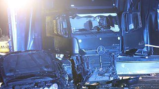Lkw-Fahrer verursacht mehrere Unfälle in NRW