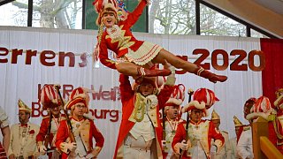 Bad Driburg: Närrische Herrensitzung der KG Rot-Weiße Garde
