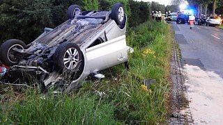 Auto überschlägt sich bei Unfall in Versmold