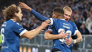 Arminia Bielefeld schlägt Viktoria Köln 2:0.