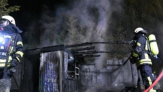 Brand einer Gartenlaube an der Oststraße in Gütersloh