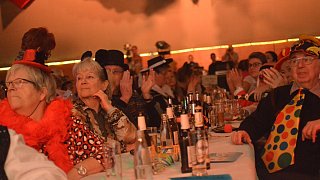 Salzkotten: Büttenabend in der Sälzerhalle