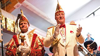 Bad Driburg: Herrensitzung bei der Karnevalsgesellschaft Rot-Weiße Garde