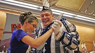 Beverungen: Carnevalsverein Weserbrücke Beverungen feiert Eröffnungsball