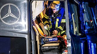 Lkw-Fahrer verursacht mehrere Unfälle in NRW