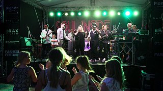 Herford: Ein kunterbuntes Hoeker-Fest