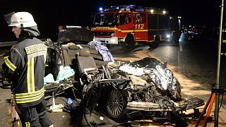 Gütersloh: Polnischer Autofahrer bei Unfall auf der A2 lebensgefährlich verletzt