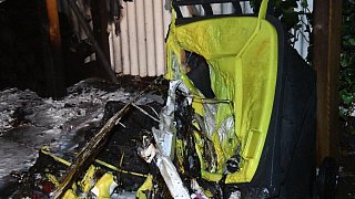 Feuerwehr löscht Großbrand in Steinhagen