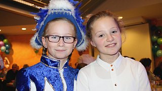 Beverungen: Carnevalsverein Weserbrücke Beverungen feiert Eröffnungsball
