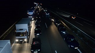 Gütersloh: Polnischer Autofahrer bei Unfall auf der A2 lebensgefährlich verletzt