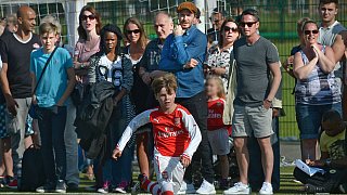 Verl: Fußball-Star David Beckham zu Gast beim SC Verl