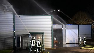 Borgholzhausen: Großbrand bei Schüco