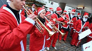 Eine Stadt sieht rot: Motive vom 6.Bielefelder Santa Run